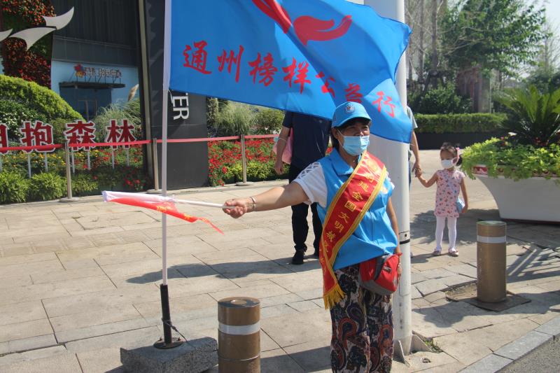 <strong>动漫鸡巴干逼</strong>